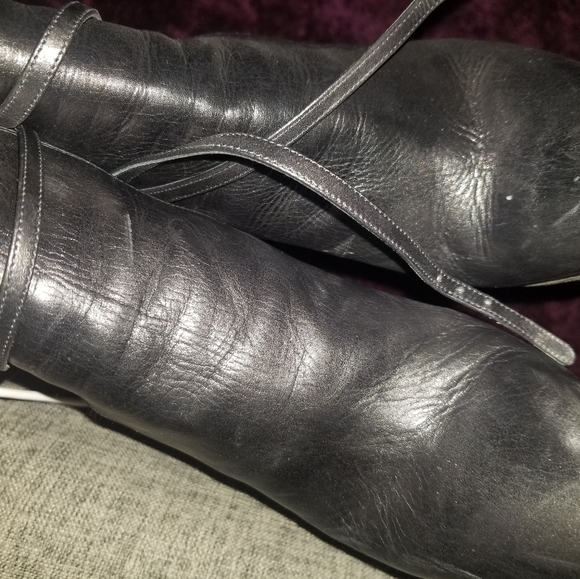 Boots - Picture 5 of 11